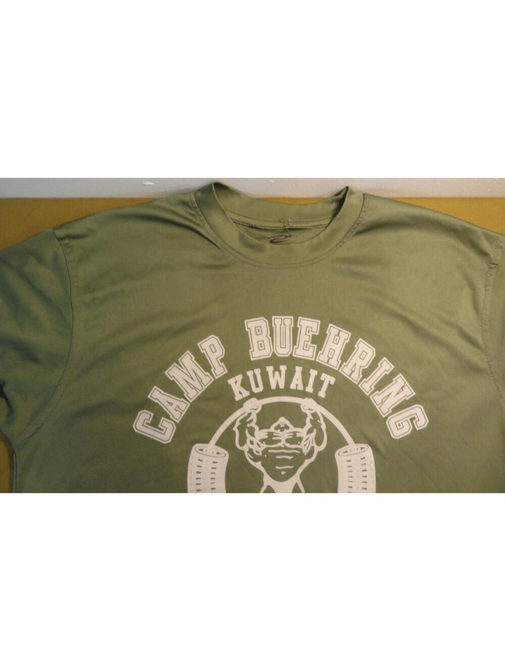 DISCONTINUED CAMP BEUHRING KUWAIT  MILITARY DEPLOYMENT OD GREEN SHIRT SMALL